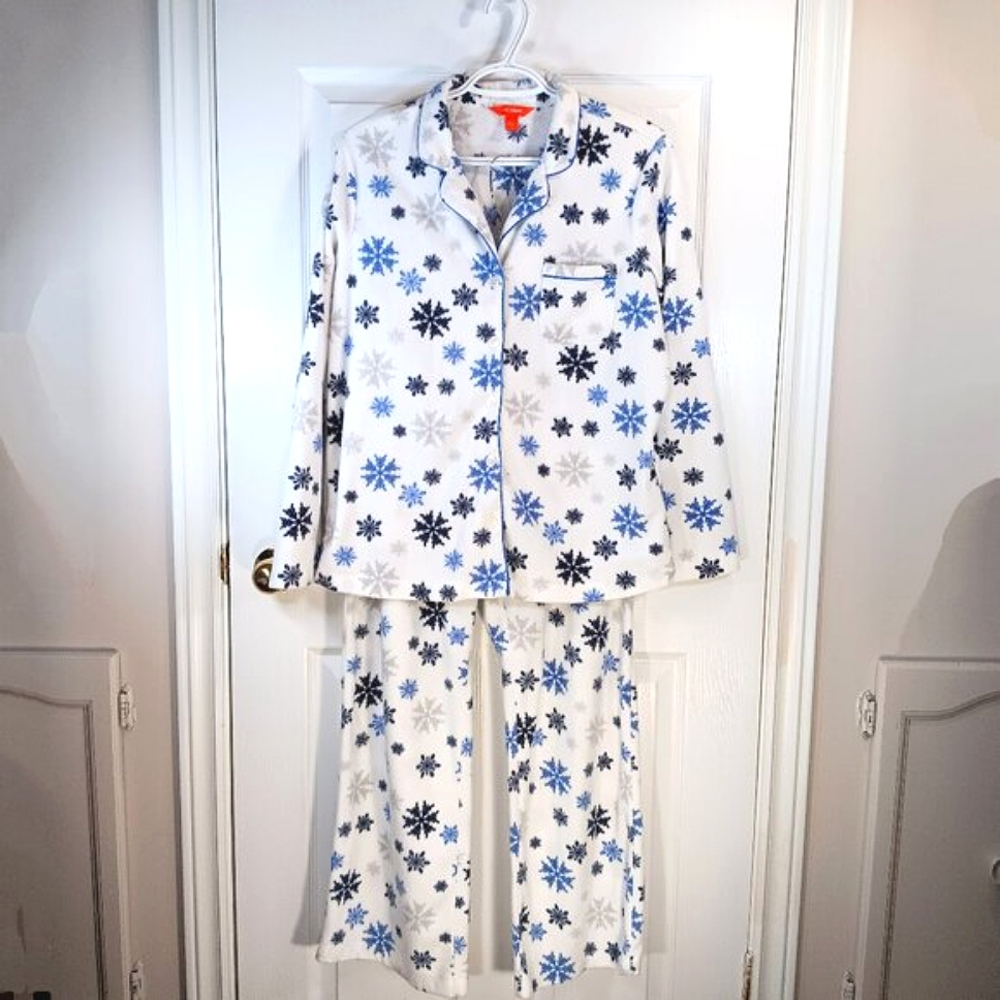 NWOT Joe Fresh Women's Snowflake Fleece Pajamas White Blue Size L Cozy